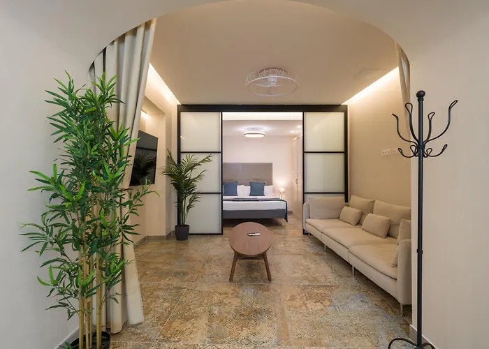 Off Pedro Diaz * Las Palmas de Gran Canaria