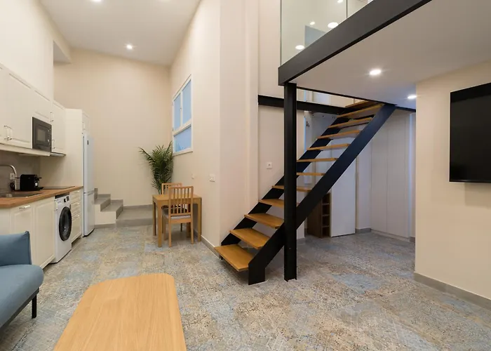 Off Pedro Diaz דירה