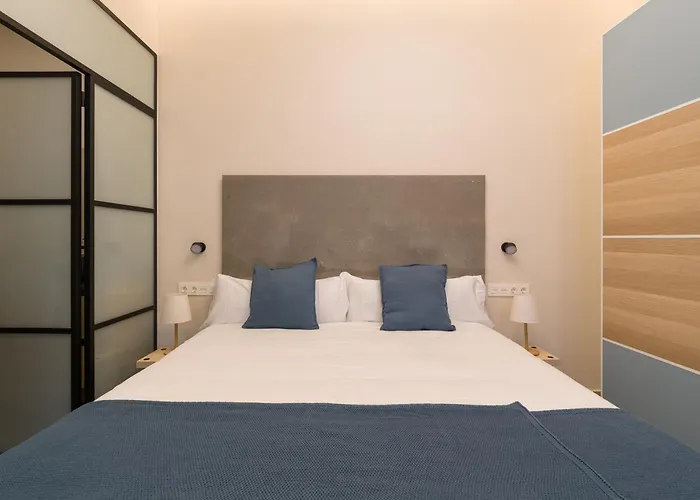 Off Pedro Diaz דירה